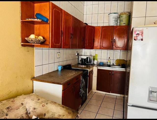 2 BEDROOM HOUSE FOR SALE IN BLOUBOSRAND